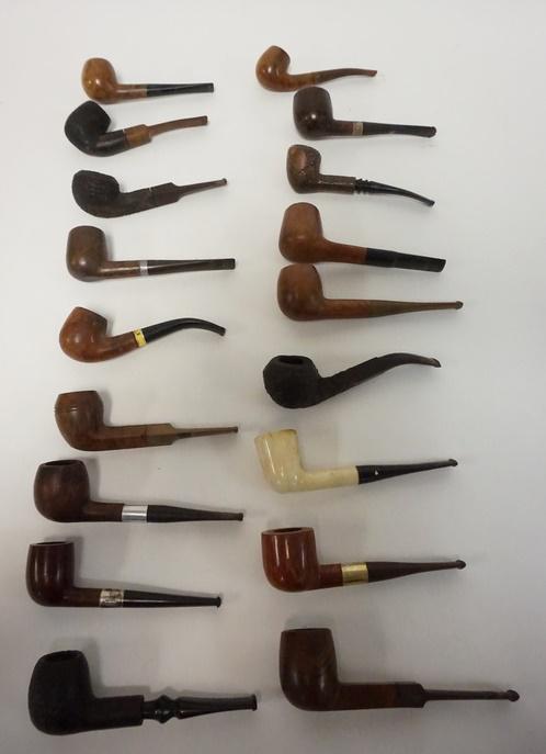 VINTAGE SMOKING PIPES (1 of 1)