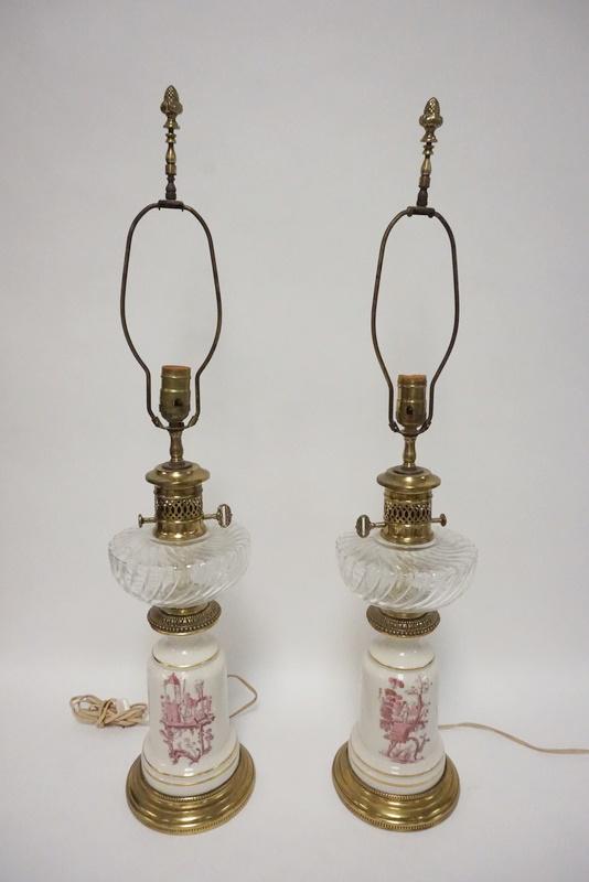 PAIR OF TABLE LAMPS (1 of 2)