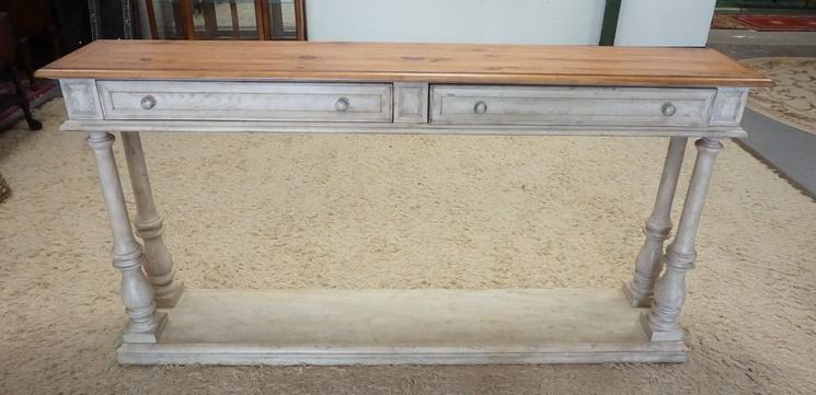 HOOKER 2 DRAWER HALL TABLE (1 of 5)