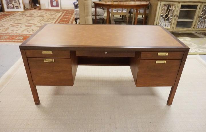 MIDCENTURY MODERN WALNUT EXECUTIVE DESK (1 of 3)