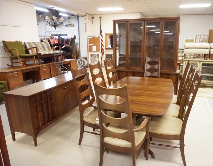 MID CENTURY MODERN DINING ROOM SET (1 of 9)