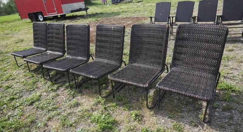 LOT OF 6 OUTDOOR PATIO CHAIRS (1 of 2)