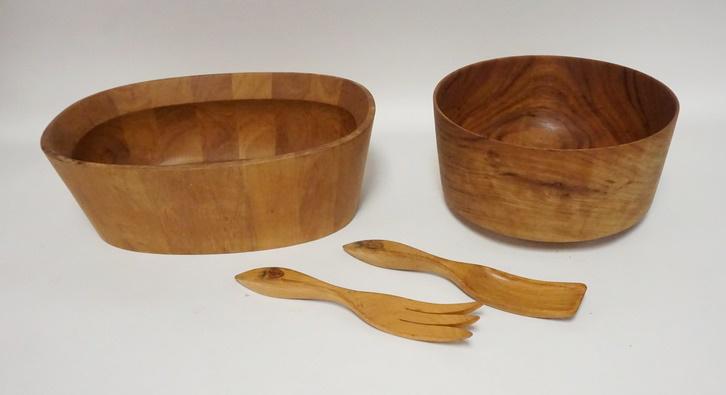 DANSK AND S & K WOODENWARE: DANSK AND S & K WOODENWARE, OVAL BOWL MARKED DANSK DESIGNS, DENMARK, 13 3/4 IN X 9 1/4 IN, ROUND BOWL, S & K DENMARK