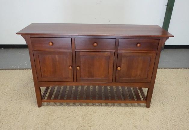 ETHAN ALLEN CHERRY SIDEBOARD: ETHAN ALLEN CHERRY SIDEBOARD *AMERICAN EXPRESSIONS* 3 DRAWERS, 3 DOORS, HAS A BOTTOM SHELF. 64 IN W, 40 IN H.
