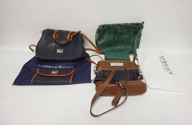PURSE & WALLET LOT W/DOONEY & BOURKE: PURSE & WALLET LOT W/DOONEY & BOURKE PURSE WALLET & BAG, CHAPS PURSE, FOSSIL PURSE & WALLET & A VERSACE PARFUM BAGE