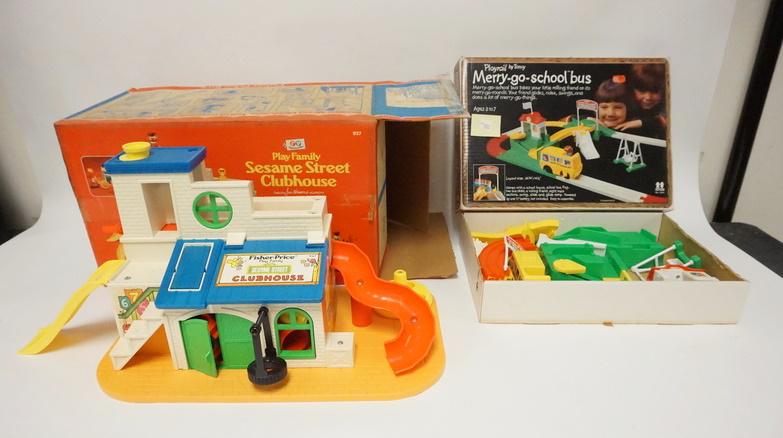 SESAME STREET CLUBHOUSE & MERRY GO SCHOOL BUS: SESAME STREET CLUBHOUSE & MERRY GO SCHOOL BUS IN ORIGINAL BOXES