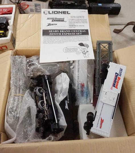 LIONEL ZENITH TRAIN SET: LIONEL ZENITH TRAIN SET, O GAUGE