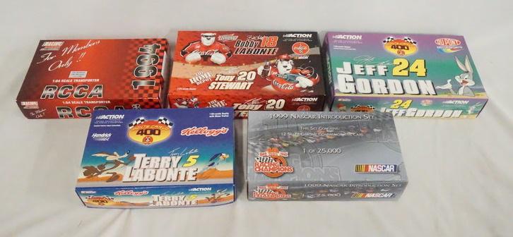 LOT OF NASCAR MODEL CARS/TRUCKS (1 of 6)