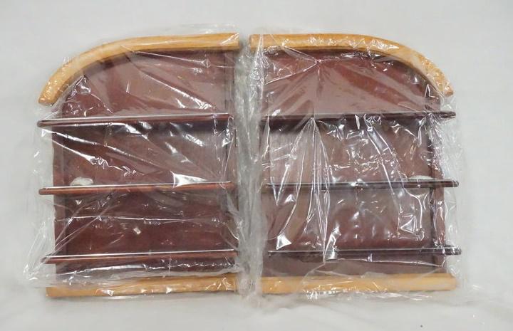 2 DISPLAY SHELVES FOR MODEL CARS (1 of 1)