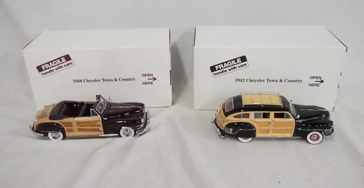 2 CHRYSLER TOWN & COUNTRY MODELS (1 of 2)