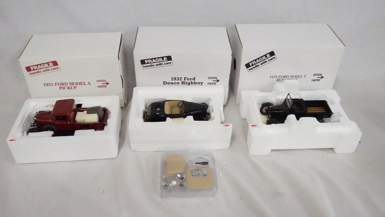 3 DANBURY MINT FORD MODELS (1 of 4)
