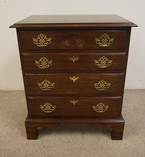 HARDEN BEDSIDE CHEST (1 of 4)