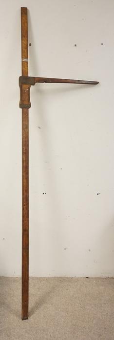 HORSE MEASURING DEVICE (1 of 2)