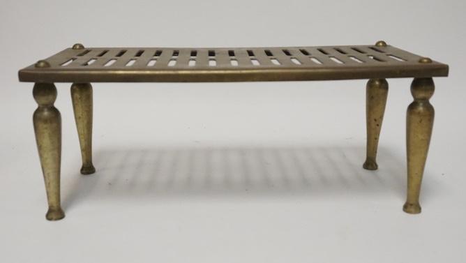 HEAVY BRASS FIREPLACE TRIVET (1 of 2)