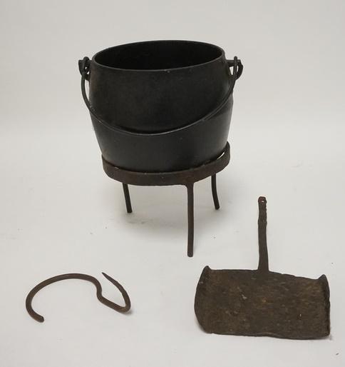 IRON POT W/ STAND, LADLE & HOOK (1 of 1)