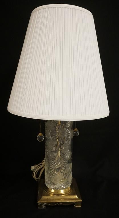 CUT CRYSTAL LAMP (1 of 2)