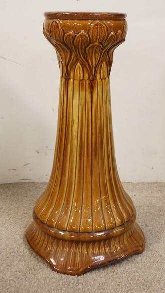 BROWN GLAZE POTTERY PEDESTAL: BROWN GLAZE POTTERY PEDESTAL. 21 1/2 IN H