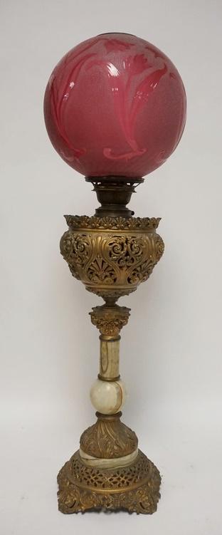 VICTORIAN BANQUET LAMP (1 of 3)
