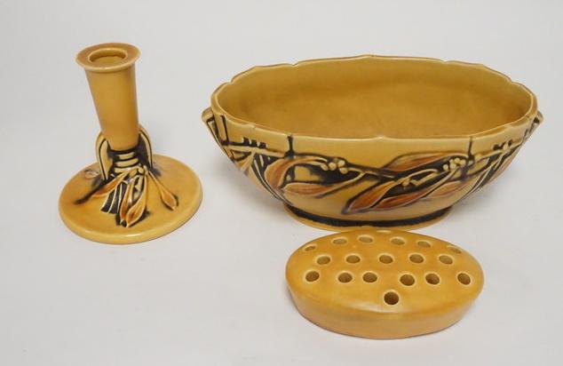 3 PIECE ROSEVILLE LAUREL (1 of 4)