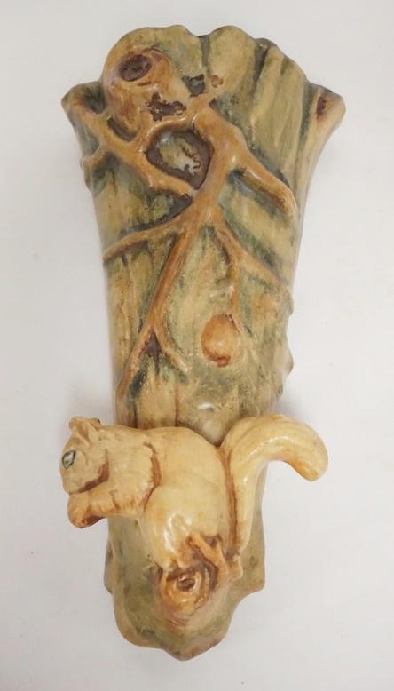 WELLER SQUIRREL WALL POCKET (1 of 5)