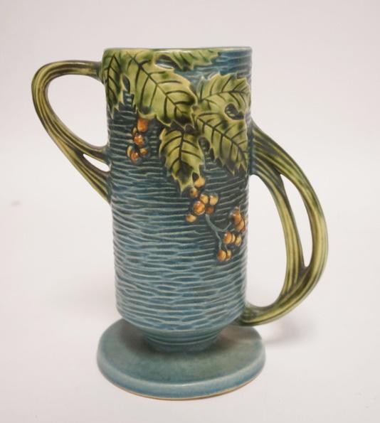 ROSEVILLE BLUE BUSHBERRY VASE (1 of 4)