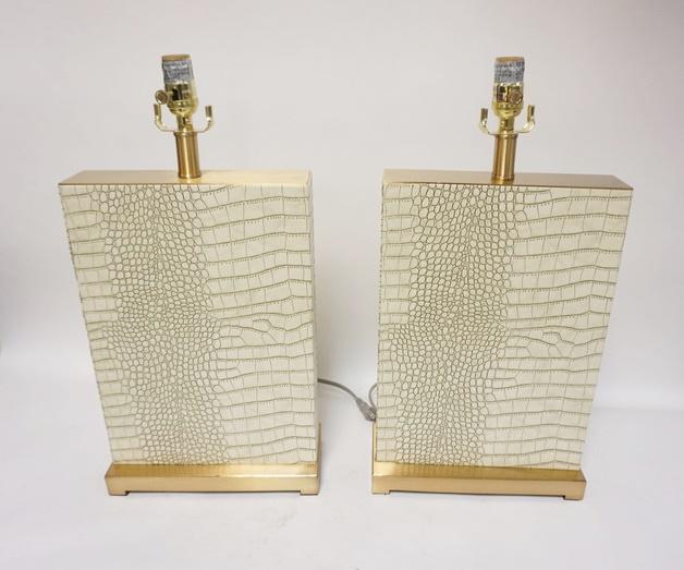 PAIR OF MCM TABLE LAMPS (1 of 2)