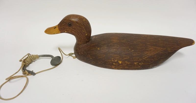 HAND PAINTED WOOD DUCK DECOY (1 of 4)