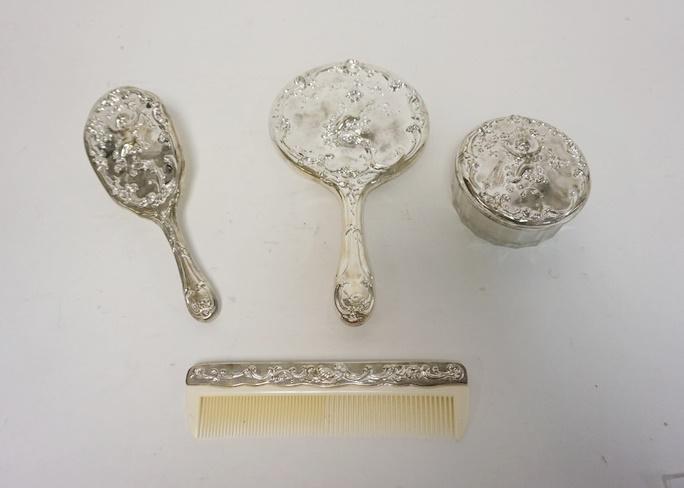 SILVERPLATED DRESSER SET (1 of 3)