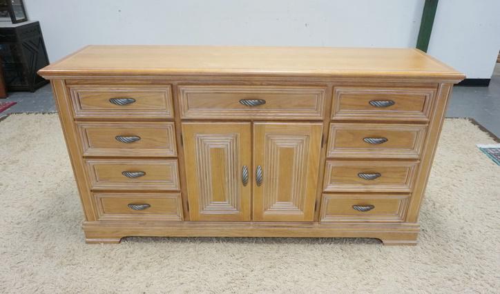 WYNWOOD 9 DRAWER 2 DOOR OAK CHEST: WYNWOOD 9 DRAWER 2 DOOR OAK CHEST, 70 IN X 19 IN X 37 IN HIGH