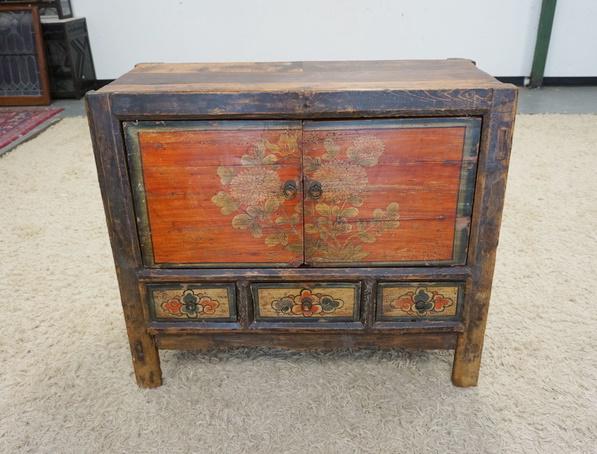 PAINT DECORATED  ASIAN CABINET (1 of 5)