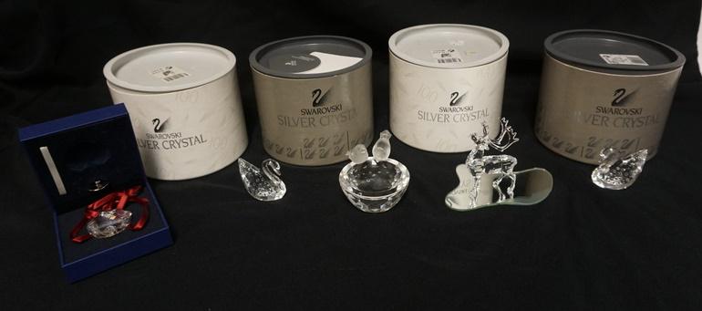 5 PIECES BOXED SWAROVSKI CRYSTAL (1 of 3)