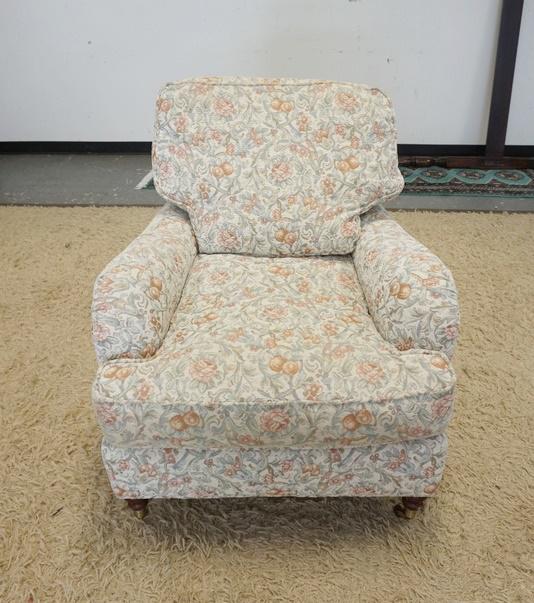 LEE CRAFTSMAN UPHOLSTERED ARM CHAIR: LEE CRAFTSMAN UPHOLSTERED ARM CHAIR