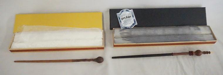 2 HARRY POTTER THE NOBLE COLLECTION WAND REPLICAS (1 of 6)