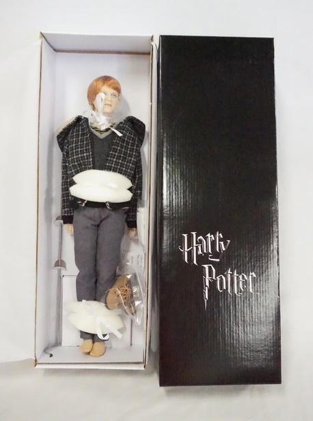 TONNER DEATHLY HALLOWS RON WEASLEY DOLL (1 of 4)