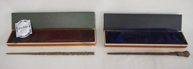2 HARRY POTTER THE NOBLE COLLECTION WAND REPLICAS (1 of 3)