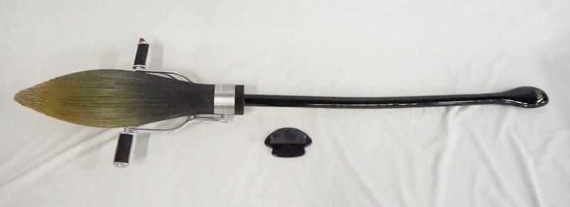 LARGE HARRY POTTER NIMBUS 2001 BROOM REPLICA (1 of 4)