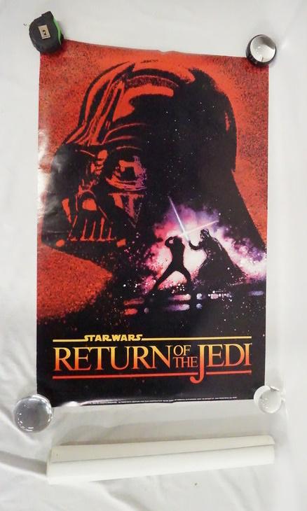 2 VINTAGE MOVIE POSTERS, STAR WARS & PREDATOR (1 of 6)