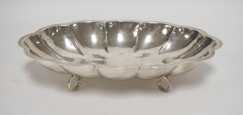 STERLING SILVER OVAL BOWL (1 of 2)
