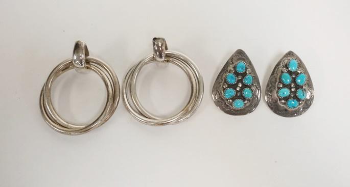 2 PAIRS OF STERLING SILVER EARRINGS (1 of 2)