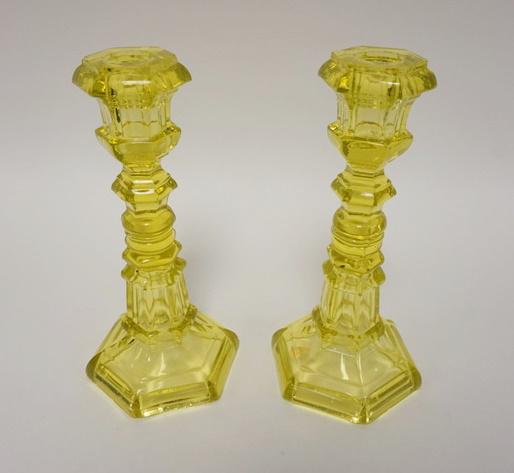 PR OF FLINT VASELINE GLASS CANDLESTICKS (1 of 3)