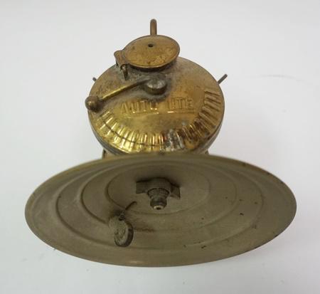 ANTIQUE BRASS MINERS LAMP (1 of 2)