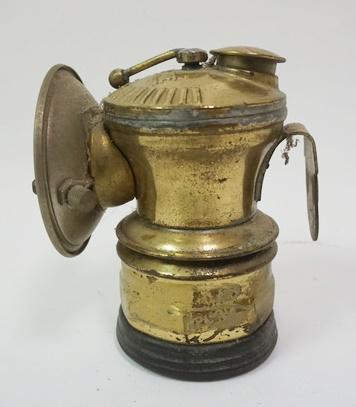 ANTIQUE BRASS MINERS LAMP (1 of 2)