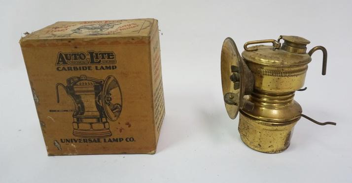 ANTIQUE BRASS MINERS LAMP (1 of 2)