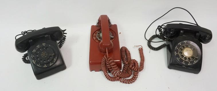 LOT OF 3 VINTAGE ROTARY PHONES (1 of 2)