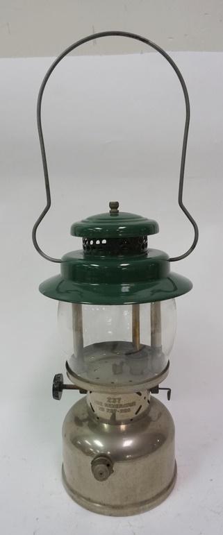 COLEMAN LANTERN MODEL 237 (1 of 4)