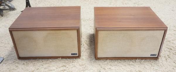 KLH MODEL 20 PLUS SPEAKERS (1 of 1)