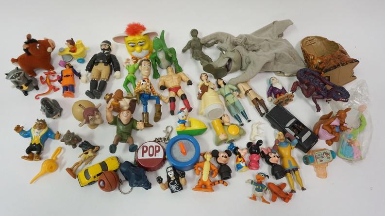 TOY & ACTION FIGURE LOT (1 of 1)