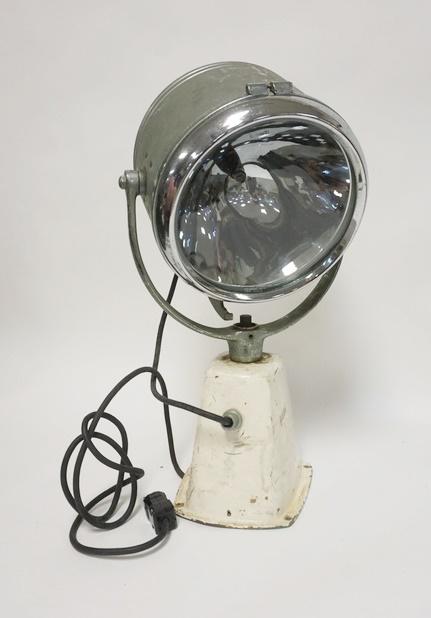 RAY-LINE SEARCH LIGHT (1 of 3)
