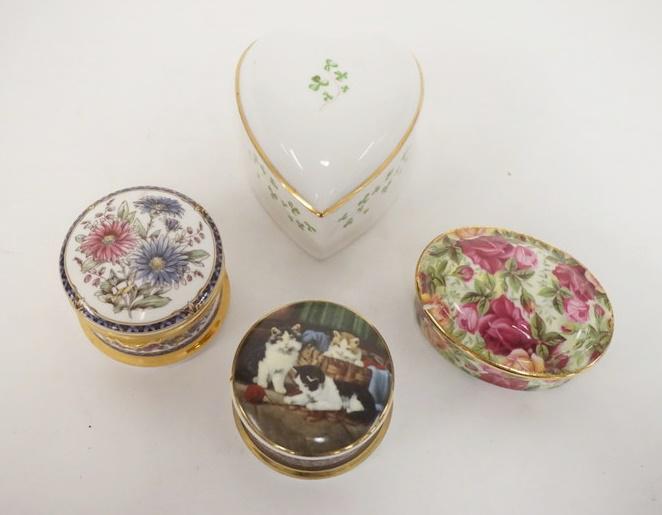GROUP OF 4 PORCELAIN SMALL BOXES: GROUP OF 4 PORCELAIN SMALL BOXES, INCLUDES ROYAL ALBERT OLD COUNTRY ROSES
