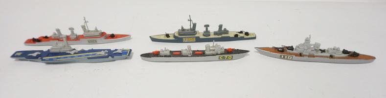 5 MATCHBOX BATTLESHIPS: 5 MATCHBOX BATTLESHIPS, INCLUDES AN AIRCRAFT CARRIER SEA-KINGS-1978, 8-8 1/2 IN
